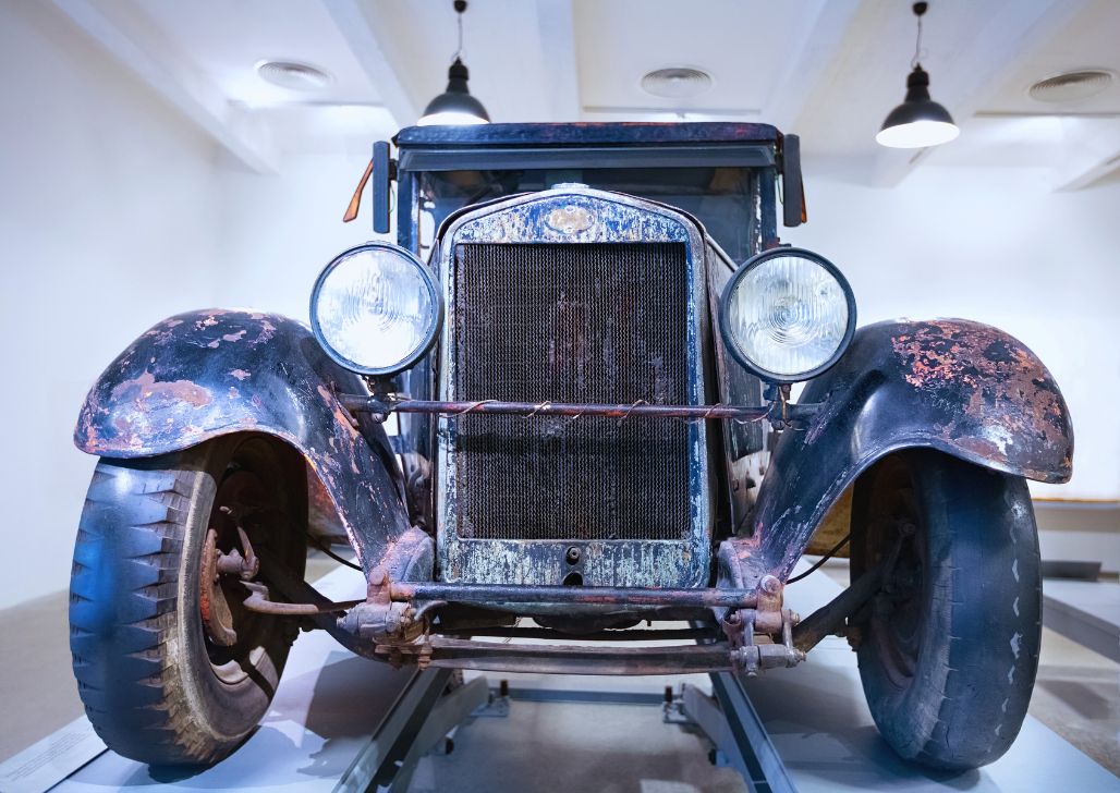 Stari Škoda automobil u muzeju